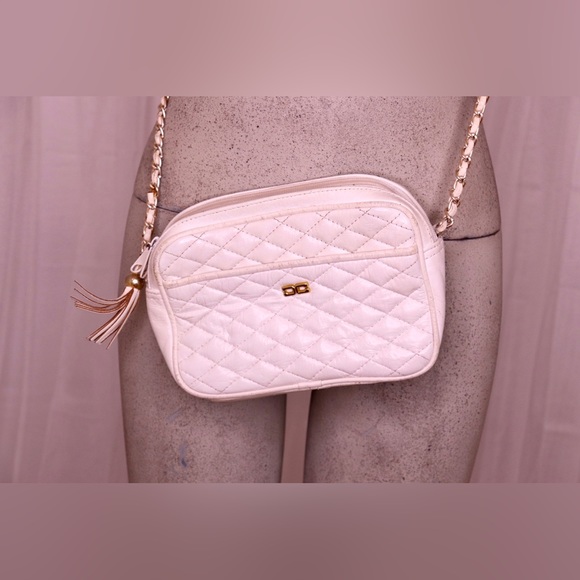 Handbags - 1980s Allan Edward | Quilted White Leather Double Pocket Purse with Metal Chain